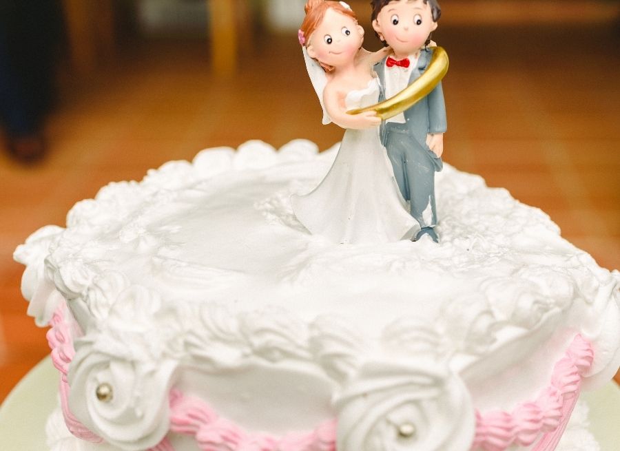 different types of wedding cake toppers