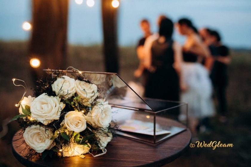 Essential Wedding Reception Accessories: Must-Have Items for Perfection essential wedding reception accessories