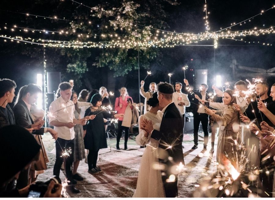 essential wedding reception accessories