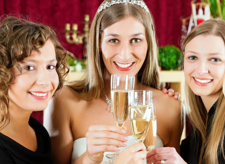 how to choose wedding champagne glasses