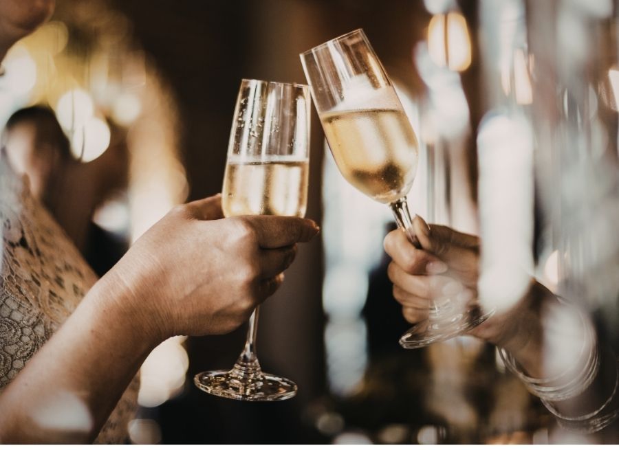 wedding champagne flute materials compared
